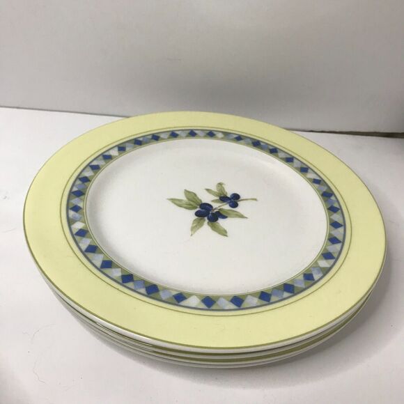 Royal Doulton Carmina 9" Salad Plates Set of (4) Yellow White Blue Berries Print - Picture 3 of 5